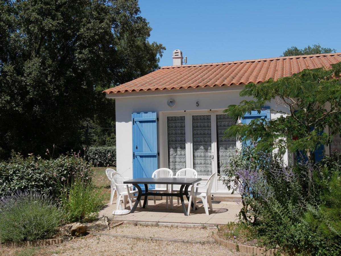 Ulvf Les Hibiscus Hotel Saint-Jean-de-Monts Exterior photo